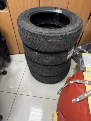 Автомобильные шины Bridgestone Blizzak DM-V2 225/65R17, кофемашина. Назначение: прямые.