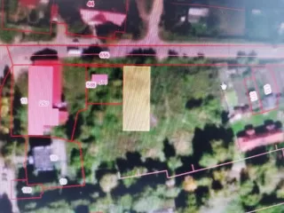 Земельный участок площадью 753 кв.м по адресу: Ивановская область, Савинский район, п. Савино, пер. Типографский. Кадастровый номер: 37:16:020105:599. Основной вид разрешенного использования: 4.0.