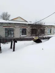 Нежилое здание площадью 348,2 кв.м, расположенное по адресу: Пермский край, г. Соликамск, ул. 20-летия Победы, д. 225/4, кадастровый номер 59:10:0406015:64, с земельным участком площадью 1200 кв.м, кадастровый номер 59:10:0406015:76. Год ввода в эксплуатацию: 1970. Количество подземных этажей: 0…