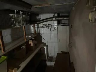 Помещение 355.4 кв.м в Санкт-Петербурге. Нежилое помещение общей площадью 355.4 кв.м, кадастровый номер 78:11:0006110:7396, адрес: Российская Федерация, Санкт-Петербург, проспект Индустриальный, д.27, литера А, помещение 46-Н. В нежилом помещении требуется ремонт, имеется задолженность по…