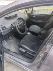 Citroen C4, 2006. Легковой автомобиль марки: СИТРОЕН, модели: С4, год выпуска: 2006 г., идентификационный номер(VIN): VF7LCNFUF74480928. Ознакомление с документами об имуществе, договором о задатке, купли-продажи - на сайте https://bankrot.torggroup.org или у организатора торгов. Ознакомление с…