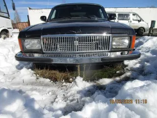 Автомобиль ГАЗ-3102, 2006 год, VIN Х9631020071358632, двигатель № 63145403, кузов № 31020070157138, цвет черный. Техническое состояние удовлетворительное, рабочее. На кузове присутствуют следы повреждения лакокрасочного покрытия и сквозная коррозия металла. В салоне следы естественного износа…