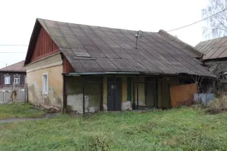 Здание женской гимназии и флигель, 1472.5 м², Костромская область. Объекты культурного наследия регионального значения: «Ансамбль, XIX в.: Здание женской гимназии. Здесь была создана первая комсомольская ячейка», 2-я четв. XIX - 80-е гг. XIX в.; 1919 г., назначение: нежилое, общая площадь 1373,3…