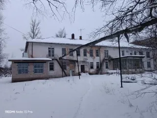 Здание, расположенное по адресу: Новгородская область, Новгородская область, муниципальный район Маловишерский, городское поселение Большевишерское, поселок Большая Вишера, улица Первомайская, дом 11,  общей площадью 808,7 кв.м, с кадастровым номером 53:08:0031605:168, назначение: нежилое В…