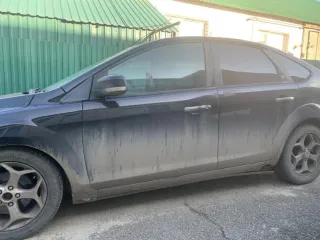 Ford Focus 2009, VIN: X9FPXXEEDP9M23589, год выпуска 2009, находится в залоге у АО «ТБанк». На имущество наложены ограничения в виде запрета на регистрационные действия. Автомобиль имеет следующие недостатки: неисправна электрика, нужна замена главного управления; ГЭУР неисправен; требуется полная…