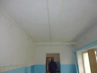 Нежилое здание 289,2 кв.м и участок 1200 кв.м, Удмуртия, Алнашский район. Имущественный комплекс: нежилое здание, кадастровый номер 18:01:093001:285, 1985 года ввода, площадь – 289,2 кв.м. и земельный участок, кадастровый номер 18:01:093001:30, категория земель: земли населенных пунктов…