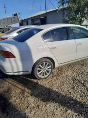 Volkswagen Passat 2013 года, 152 лс, 167646 км, АКПП. Легковой автомобиль, VOLKSWAGEN Passat, 2013 года выпуска, VIN: WVWZZZ3CZDP038604, цвет: белый, ПТС: 36 УХ 979732, г/н: Е760ОМ164, изготовитель (страна): Германия, модель двигателя: CDA397398, тип двигателя: бензиновый, мощность двигателя, л. с…