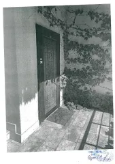 Нежилое помещение площадью 105.2 кв.м, расположенное по адресу: Республика Крым, г. Ялта, пгт. Отрадное, ул. Мориса Тореза, д.16А, п. 4. Кадастровый номер 90:25:060201:3323, без доступа в помещение. Общая площадь 105.2 кв.м, расположено на этаже №2. Назначение нежилое.