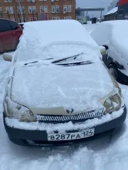 Toyota Platz 2000 года, цвет золотистый. VIN-номер кузова: NCP120041985. Государственный регистрационный знак: В287РА124. Комплектность и состояние не проверялись. Находится в г. Лесосибирск. Документы отсутствуют. Экологический класс: 4. Пробег: 0 км.