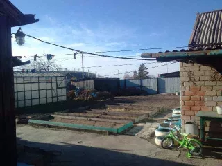 дом и земельный участок по адресу: Забайкальский край, р-н Борзинский, г. Борзя, ул. Блюхе дом и земельный участок по адресу: Забайкальский край, р-н Борзинский,
г. Борзя, ул. Блюхера, дом 26, кадастровый номер: 75:04:160112:161 и 75:04:160112:13,
соответственно.