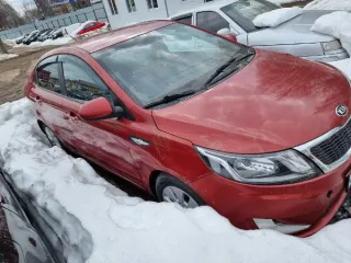 Kia Rio 2013 года, красного цвета. Государственный регистрационный знак О429ХА29, VIN: Z94CB41BAER174371. Ключи в 1 экземпляре (11-006865-1). Детальная информация об имуществе представлена в приложении 4 к информационному сообщению. Техническое состояние транспортного средства не проверялось.