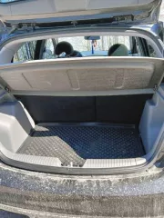Легковой автомобиль KIA DE  JB/Rio , 2010 года выпуска, VIN XWEDH511BA0001797, пробег 140 032 км., мощность 95 л.с., цвет черный, двигатель 1399 куб.см, коробка передач автоматическая, руль левый, состояние технически неисправен, не на ходу. Имеется ржавчина на порогах, царапины и трещина на…