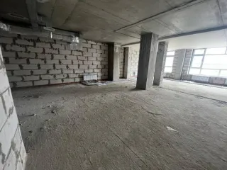 Нежилое помещение 564,4 кв. м, Ростовская область. Нежилое помещение площадью 564,4 кв. м, этаж № 1, кадастровый номер 61:44:0011207:1271, по адресу: Российская Федерация, Ростовская область, городской округ "Город Ростов-на-Дону", г. Ростов-на-Дону, пр. Ленина № 140 а строение 4, пом н3. Вид…