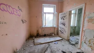 Продажа нежилого здания 809,8 кв.м. с земельным участком 4 418 кв.м. в г.о. Электросталь Продажа нежилого здания 809,8 кв.м. с земельным участком 4 418 кв.м. в г.о. Электросталь 
Кадастровый номер: 50:46:0000000:4043 
Общая площадь: 5227.8 
Количество этажей : 3, в том числе подземных 1 
