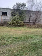 Склад 326,3 кв.м и земельный участок 831 кв.м Нижегородская область (нежилое здание и земельный участок Спасское Центральная 20Б) Нежилое здание (склад) с кадастровым номером 52:20:0100005:1420, назначение: нежилое, общая площадь – 326,3 кв.м, количество этажей – 1, год завершения строительства –…