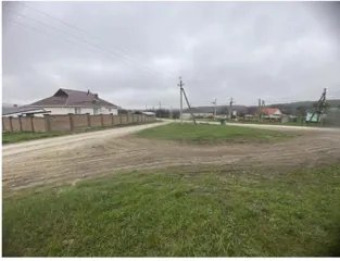 Нежилое здание общей площадью 253,4 м², кадастровый номер 90:02:071101:3301, с земельным участком общей площадью 1422+/-13 м², кадастровый номер 90:02:071101:3257, категория земель: земли населённых пунктов, вид разрешенного использования: обслуживание жилой застройки, на котором расположено данное…