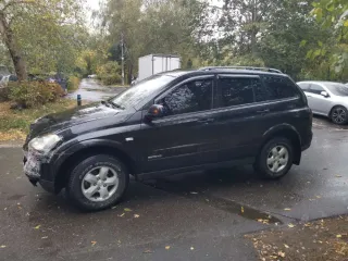 Ssangyong Kyron, 2013, должник Котельников М.А., Ssangyong Kyron, год выпуска: 2013, залог Банк ВТБ. Автомобиль Ssangyong Kyron, год выпуска: 2013, VIN: RUMS0A1KSD0003472, цвет: черный, Госномер: Х139ОО790. Имущество является предметом залога Банка ВТБ (ПАО).