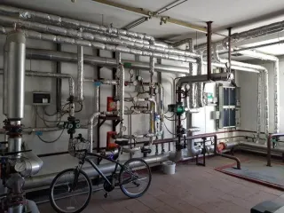 Доля в праве на нежилое помещение 43.3 кв.м. 43/100 доли в праве общей долевой собственности на объект нежилого фонда по адресу: Санкт-Петербург, Школьная улица, д. 73, корп. 2, литера А, пом. 8-Н, площадью 43.3 кв.м., назначение: нежилое, наименование: нежилое помещение, этаж № 1, кадастровый…