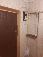 Помещение жилое Кадастровый номер: 60:27:0140202:174 Номер  этажа: Этаж № 3 Площадь: 24,6 кв.м Вид права: Общая долевая собственность, 2/3 Адрес: 180014, г. Псков, ул.Н.Васильева, д.83А, кв.29 Площадь при выделении доли	16,4 кв. м.