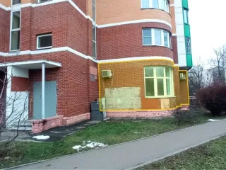 Нежилое помещение площадью 113 кв. м по адресу: г. Москва, ул. Изюмская, д. 46, этаж 1. Кадастровый номер: 77:06:0012001:9214. Назначение: свободное.