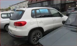 Volkswagen Tiguan 2013, 160 л.с., 186910 км, АКПП. Легковой автомобиль VOLKSWAGEN TIGUAN, 2013 года выпуска, VIN: XW8ZZZ5NZDG122214, КПП: Механическая.