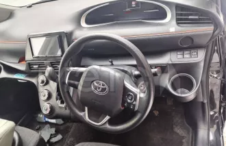 Легковой автомобиль «Toyota SIENTA», 2020 года выпуска, идентификационный номер  VIN : NCP175 7039162, цвет – черный, правый руль.