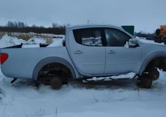 Mitsubishi L200 VIN MMCJNKB40FDZ06924 448 875,50 руб. Автомобили предлагаемые к продаже имеют признаки технических неполадок, разукомплектованности, изношенности.