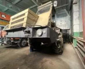 МоАЗ-546 одноосный тягач инв 270,1988 г.в. МоАЗ-546 одноосный тягач инв 270,1988 г.в.