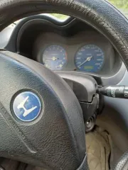 Honda HR-V, 1999 года, 105 лс, 280000 км, полный привод. Транспортное средство HONDA HR-V, 1999 г.в., VIN: JHMGH2350XS222394, ГРЗ С877КМ154. Автомобиль находится в состоянии согласно году выпуска. При этом салон в обычном состоянии, есть сигнализация, стеклоподъёмник справа не работает. Не на ходу…