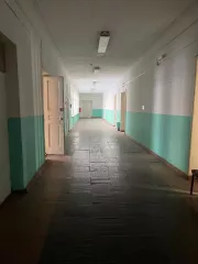 Нежилое помещение позиции на плане 2-18, 20, 21, общей площадью 749,6 кв.м., этаж: 2, кадастровый № 74:25:0302008:782. Адрес: Россия, Челябинская обл., г. Златоуст, ул. Кусинское шоссе, дом 1Б.