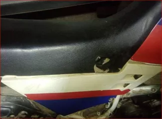 Мотоцикл, марка: YAMAHA SERROW225WE, год изготовления: 1993, цвет: БЕЛЫЙ, VIN: ОТСУТСТВУЕТ, ПТС: 25 УВ 798031, г/н: 6925АО25, изготовитель  страна : ЯПОНИЯ, модель двигателя: 1КН, двигатель №: ОТСУТСТВУЕТ, мощность двигателя, л. с.  кВт : 20  14.7 , рабочий объем двигателя, куб. см: 225, шасси …