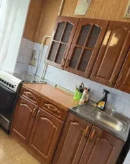 Квартира 40,6 кв.м., г. Сим, Челябинская область, 2/5 доли квартиры. Назначение: жилое, адрес: Россия, Челябинская область, г. Сим, ул. Пушкина, дом 15, квартира 92, кадастровый номер: 74:03:0815023:110. Находится в долевой собственности, размер доли: 2/5.