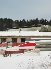 Нежилое здание склада готовой продукции общей площадью 512,1 кв.м с кадастровым номером 21:10:200110:153, расположенное по адресу: Чувашская Республика, р н. Ибресинский, с/пос. Буинское, пгт. Буинск, ул. Заводская, д. 20