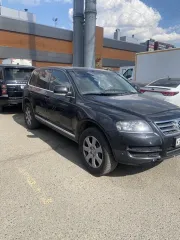 Volkswagen Touareg 2005, автомобиль марки VOLKSWAGEN модель TOUAREG 2005 г.в., VIN-номер WVGZZZ7LZ6D014667. Ознакомиться с имуществом, подлежащим реализации, можно в течение срока приема заявок в рабочие дни в рабочее время. Предварительный запрос информации об имуществе направлять по адресу…