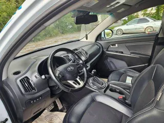 Kia Sportage 2013 года, 150 л.с., пробег 220192 км, автоматическая коробка передач. VIN: XWEPC811DD0035925, государственный номер Х576МТ72. Автомобиль в залоге.