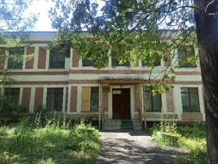 Здание средней общеобразовательной школы №1 площадью 954,9 кв. м, кадастровый номер 62:08:0050102:36, расположенное по адресу: Рязанская обл., Михайловский р-н, рп.Октябрьский, ул. Клубная, д.10, сарай площадью 30,3 кв. м, кадастровый номер 62:08:0050102:35, котельная площадью 45,6 кв. м…