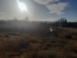 Земельный участок, площадь 798 +/- 10 кв.м, кадастровый номер 26:07:040201:99,  адрес: Ставропольский край, Грачевский район, с. СТАРОМАРЬЕВКА, ул. Вишневая, 7. Заложенное имущество должника Кустовой О.В.: земельный участок, категория земель: земли населенных пунктов, виды разрешенного…