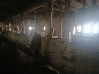 Движимое имущество, годные остатки, транспортные средства в общем количестве 77 наименований. Здание телятника № 3 (1988 г.п., движимое имущество, годные остатки); Здание телятника (1976 г.п., движимое имущество, годные остатки); Здание склада (1989 г.п., движимое имущество, годные остатки); Здание…