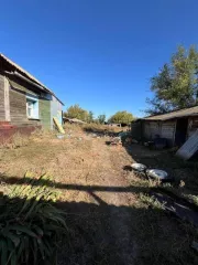 Жилое здание, назначение: Жилое, кадастровый номер 64:14:230101:942. Долевая собственность, размер доли 1/5. Расположено по адресу: Россия, Саратовская область, р-н Ивантеевский, с. Арбузовка, ул. Булычевская, д. 29. Площадь 42.2 кв. м. Ограничение прав и обременение объекта недвижимости не…