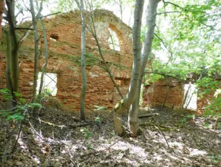 Усадьба Алешково 1546.7 м² Московская область. Объект культурного наследия - «Усадьба «Алешково», конец XVIII – начало XIX вв., по адресу: Московская область, р-н Ступинский, с. Алешково, ул. Успенская, вл. 2а. Общая площадь: 1546.7 м². Кадастровая стоимость: 25530419.35 руб. Кадастровые номера…