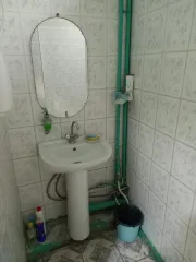 Земельный участок 4532 кв.м с учебным корпусом 2392,3 кв.м, регион Архангельская область. Участок площадью 4532 кв.м, кадастровый номер 29:23:010202:38 (реестровый номер федерального имущества П11310002370), категория земель – земли населенных пунктов, вид разрешенного использования – для…