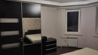 Квартира, площадь 60,3 кв.м., назначение: Жилое, кадастровый (условный) номер: 50:28:0010530:1881. Находится в совместной собственности с супругой
Адрес (местонахождение): Россия, обл Московская, г Домодедово, проезд Кутузовский, дом д. 17, квартира кв. 118
Является залоговым имуществом ПАО…