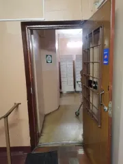 Помещение 47.1 кв. м, Москва. Объект аренды, площадь 47,1 кв. м, номера на поэтажном плане: этаж 1, пом. II, ком. 1, 1а, 1б, 1в, 1г, 2, адрес: город Москва, муниципальный округ Текстильщики, улица 7-я Текстильщиков, дом 4, помещение 1/1. Вход из помещения отделения почтовой связи, при использовании…