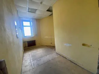 Нежилые помещения магазины общей площадью 269.9 кв.м., Республика Башкортостан, Нежилое помещение (магазин, этаж 1) - 96,3 кв. м, нежилое помещение (магазин, этаж 1) - 173,6 кв. м, адрес: Республика Башкортостан, г. Уфа, Демский р-н, ул. Левитана, д. 38, имущество (28 поз.), кадастровые номера…