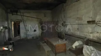 Территория базы, аренда 22672 кв.м, здания: контора 135,4 кв.м, гараж 72,3 кв.м, автопрофилакторий 521,3 кв.м, инертные материалы, АБЗ QCQ-20 (QCQ-20), Забайкальский край. Право долгосрочной аренды земельного участка, кадастровый номер 75:20:120104:63, площадь - 22672 кв. м. Состояние…