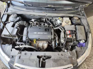 Автомобиль: марки СHEVROLET, модель CRUZE, год выпуска 2012, VIN XUFJF695JC3048990, цвет черный металлик, кузов № XUFJF695JC3048990