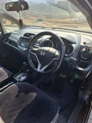 Honda Fit, 2010 года, 120 лс, 290063 км. Модель: Honda Fit; год выпуска: 2010г; идентификационный номер (VIN) отсутствует; категория: В; модель, № двигателя L15A-1706550; шасси (рама) отсутствует; кузов (кабина, прицеп) GE8-1505799; ПТС № 25УМ474809