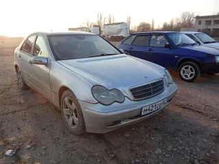 Легковой седан Mercedes-Benz C 180, 2001 г.в., государственный номер М421СВ82, цвет серебристый, VIN WDB2030351A183163, Свидетельство о регистрации ТС 99 47 №119875 от 14.03.2023г. Ознакомиться с имуществом можно по предварительной договоренности по эл. почте: au.garkavenko@gmail.com