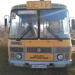 Автобус ПАЗ 32053-70 2007 года выпуска для перевозки детей. VIN: Х1М3205ЕХ70011511. Находится в Волгоградской области, Фроловский район, п. Пригородный, ул. 40 лет Октября, 354. Состояние нерабочее, частично разукомплектован, имеются следы коррозии на кузовных элементах.