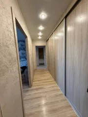 1/4 доля квартиры в Иркутской обл. еще 1/4 доли квартиры, площадь 76.7 кв.м., назначение: Жилое, этаж: 7, адрес  местонахождение : 665727, Иркутская обл, г Братск, Центральный округ, ж/р Центральный, ул Крупской, д 35, кв 134, кадастровый  условный  номер: 38:34:011901:3657